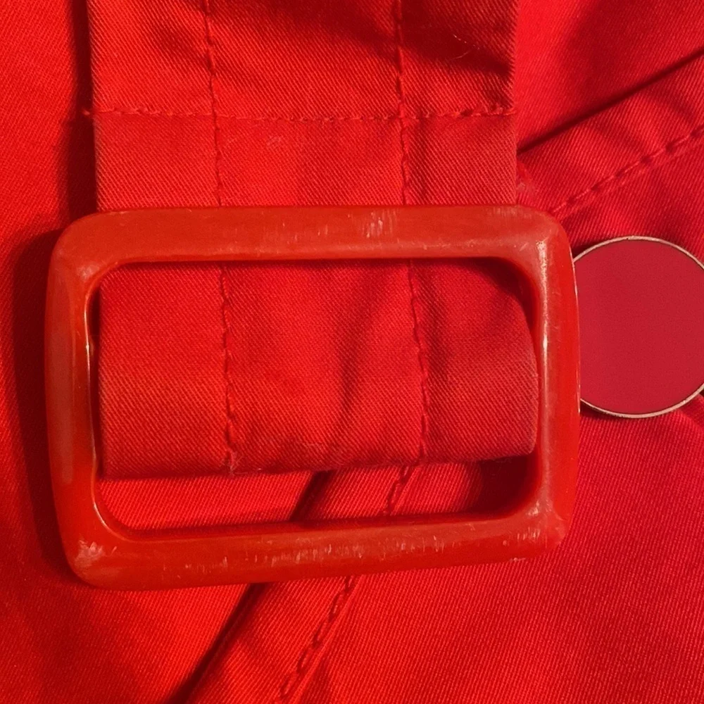 Banana republic red jacket, size small, 100% cotton. Lining is 100% acetate.